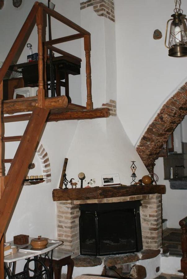 Afrodite'S House-Restaurated Oil Factory Agia  エクステリア 写真